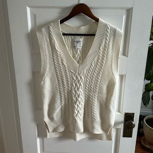 A&F Oversized Sweater Vest